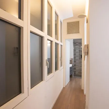 Spiga Elite - Near San Babila M1 Apartamento *
